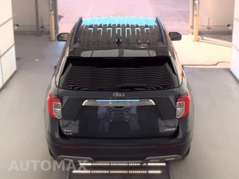 2023 Ford Explorer XLT - miniatura 30