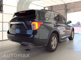 2023 Ford Explorer XLT - miniatura 4