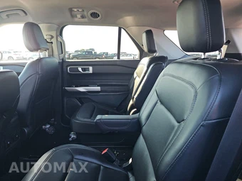 2023 Ford Explorer XLT - miniatura 9