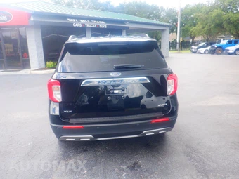 2023 Ford Explorer XLT - miniatura 13