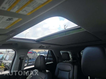 2023 Ford Explorer XLT - miniatura 11