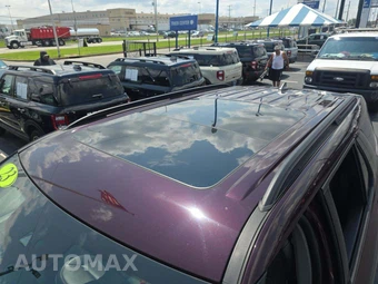 2023 Ford Explorer XLT - miniatura 12