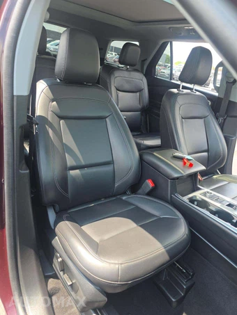 2023 Ford Explorer XLT - miniatura 19
