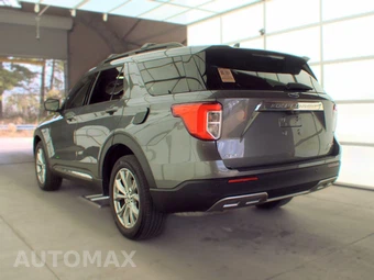 2023 Ford Explorer XLT - miniatura 2
