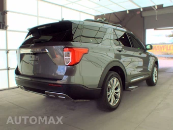 2023 Ford Explorer XLT - miniatura 4