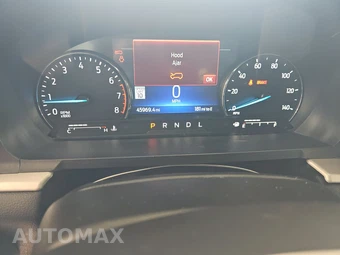 2023 Ford Explorer XLT - miniatura 8
