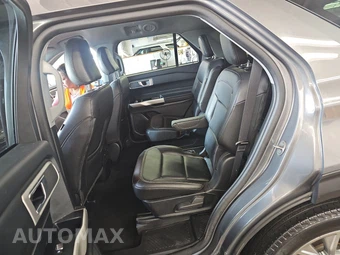 2023 Ford Explorer XLT - miniatura 9