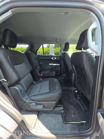 2023 Ford Explorer XLT - miniatura 14