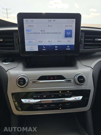 2023 Ford Explorer XLT - miniatura 7