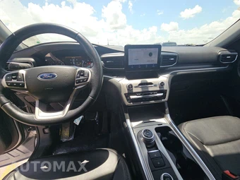 2023 Ford Explorer XLT – miniatura 11