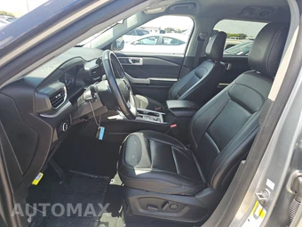 2023 Ford Explorer XLT – miniatura 7