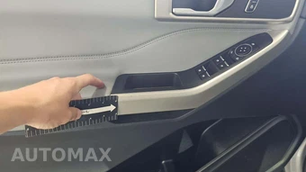 2023 Ford Explorer XLT - miniatura 14