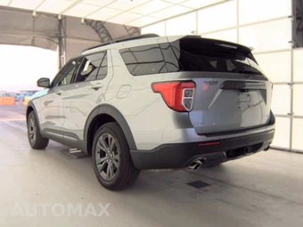 2023 Ford Explorer XLT - miniatura 2