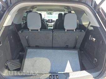 2023 Ford Explorer XLT - miniatura 11