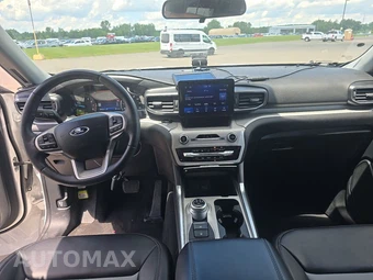 2023 Ford Explorer XLT - miniatura 11