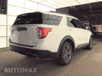 2023 Ford Explorer XLT - miniatura 4