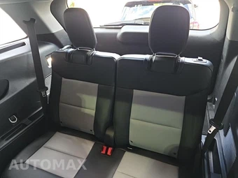 2023 Ford Explorer XLT - miniatura 17