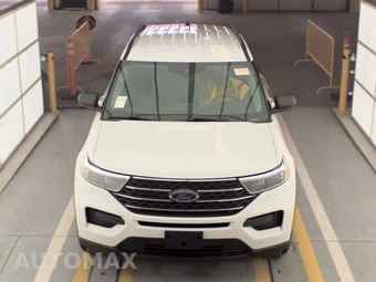 2023 Ford Explorer XLT - miniatura 2