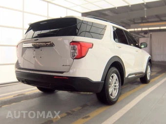 2023 Ford Explorer XLT - miniatura 4
