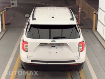 2023 Ford Explorer XLT - miniatura 5