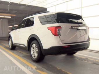2023 Ford Explorer XLT - miniatura 6