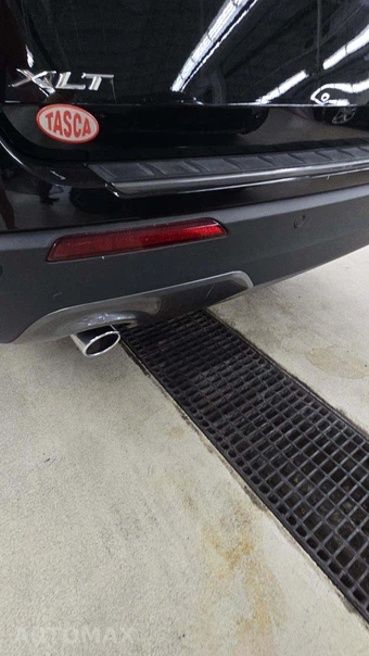 2023 Ford Explorer XLT - miniatura 15