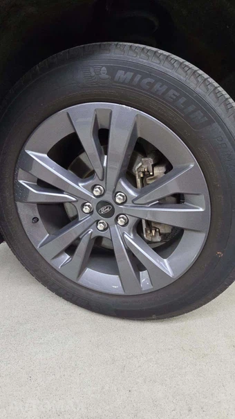 2023 Ford Explorer XLT - miniatura 32