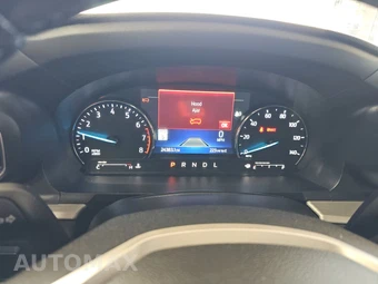 2023 Ford Explorer XLT - miniatura 8