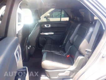 2023 Ford Explorer XLT - miniatura 8