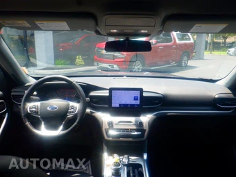2023 Ford Explorer XLT - miniatura 9