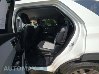 2023 Ford Explorer XLT - miniatura 10