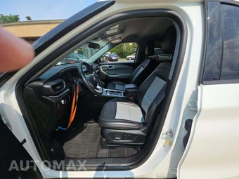 2023 Ford Explorer XLT - miniatura 3