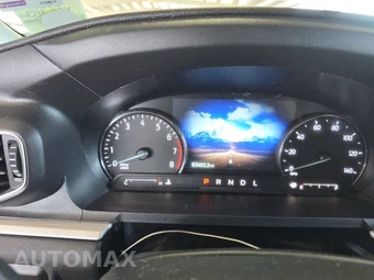 2023 Ford Explorer XLT – miniatura 12