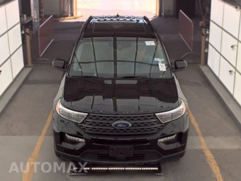 2023 Ford Explorer XLT – miniatura 2