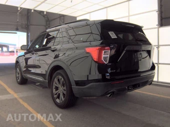2023 Ford Explorer XLT – miniatura 6