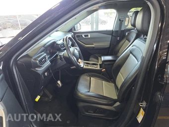 2023 Ford Explorer XLT – miniatura 7