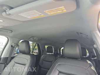 2023 Ford Explorer XLT - miniatura 8