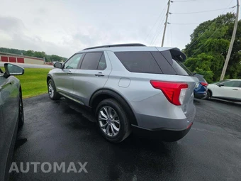 2023 Ford Explorer XLT - miniatura 2