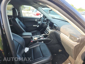 2023 Ford Explorer XLT - miniatura 8
