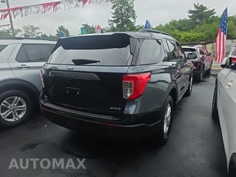 2023 Ford Explorer XLT - miniatura 4