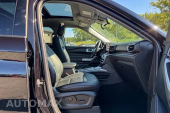 2023 Ford Explorer XLT - miniatura 10