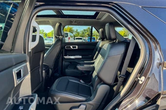 2023 Ford Explorer XLT - miniatura 18
