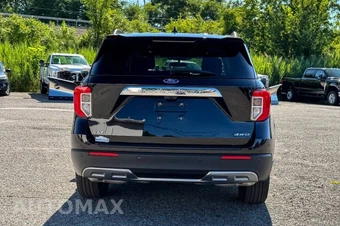 2023 Ford Explorer XLT - miniatura 4