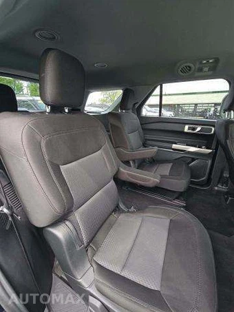 2023 Ford Explorer XLT - miniatura 18