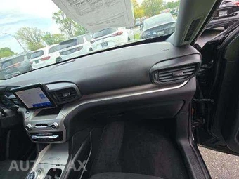 2023 Ford Explorer XLT - miniatura 21