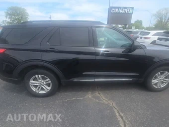 2023 Ford Explorer XLT - miniatura 5