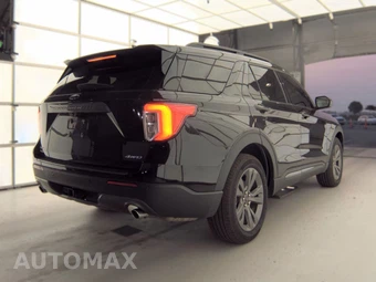 2023 Ford Explorer XLT - miniatura 4
