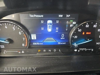 2023 Ford Explorer XLT - miniatura 8