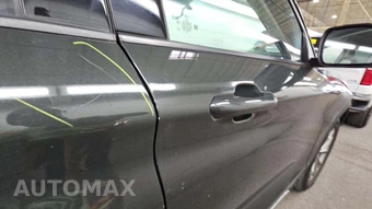 2023 Ford Explorer XLT - miniatura 14