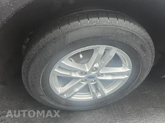 2023 Ford Explorer XLT - miniatura 10